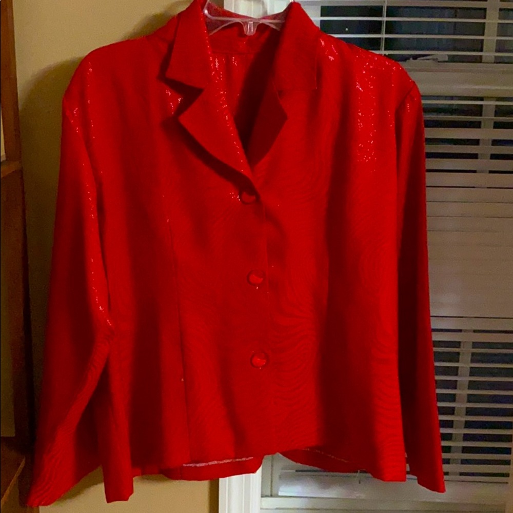 Buttoned/suit top
